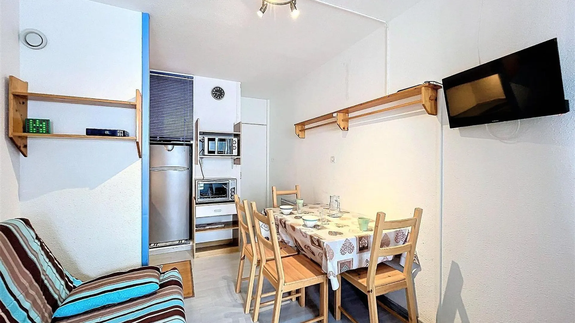 Studio Lumineux Au Pied Des Pistes Avec Grand Balcon Sud, Acces Piscine Chauffee, Centre-Station - Fr-1-267-175 Villarembert 0*,  Γαλλία